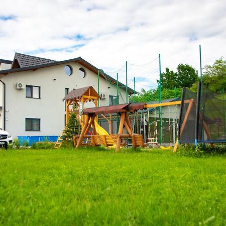 Casute Din Lemn Hotell Jiblea Veche Exteriör bild