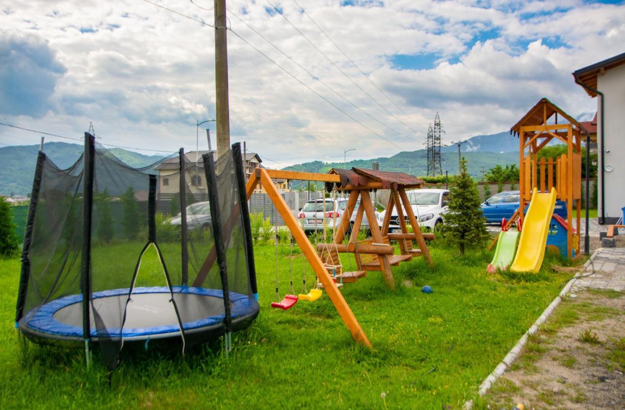 Casute Din Lemn Hotell Jiblea Veche Exteriör bild